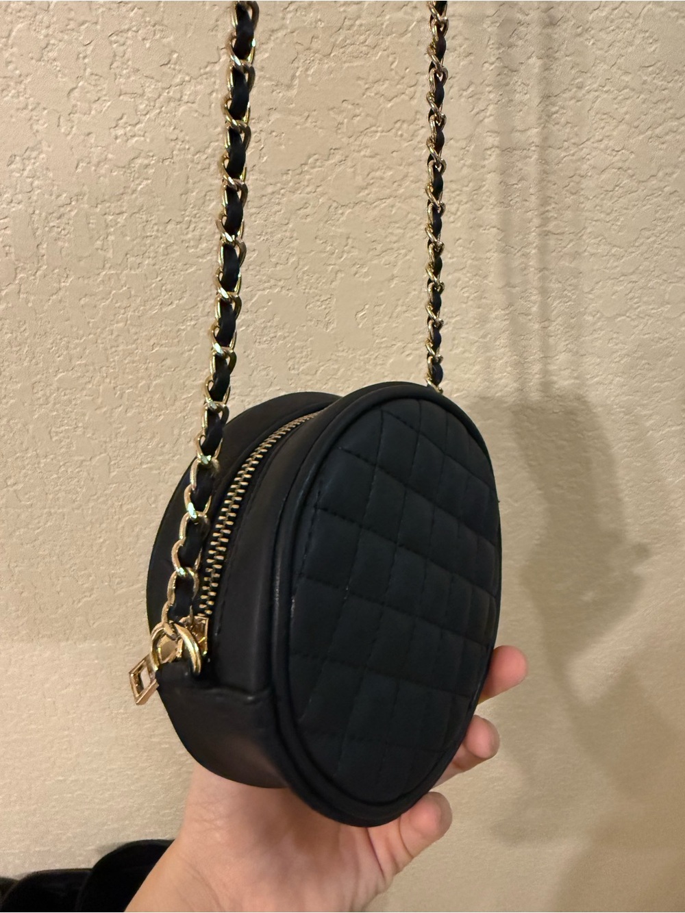 Forever 21 Black Quilted Round Crossbody with Gold Chain